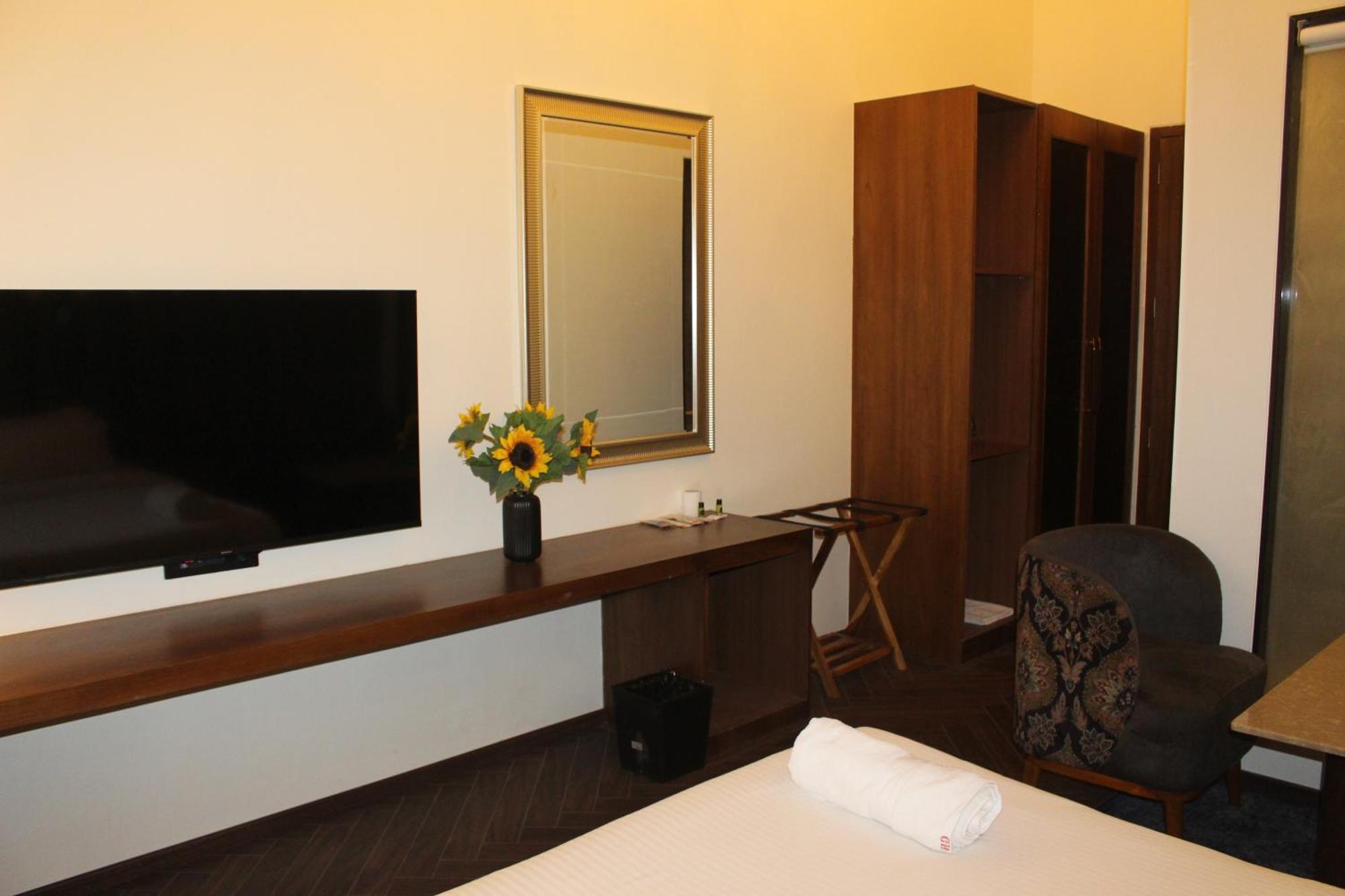 Gulf Hotel Mumbai- The Boutique Hotel Colaba Bombay Exterior foto