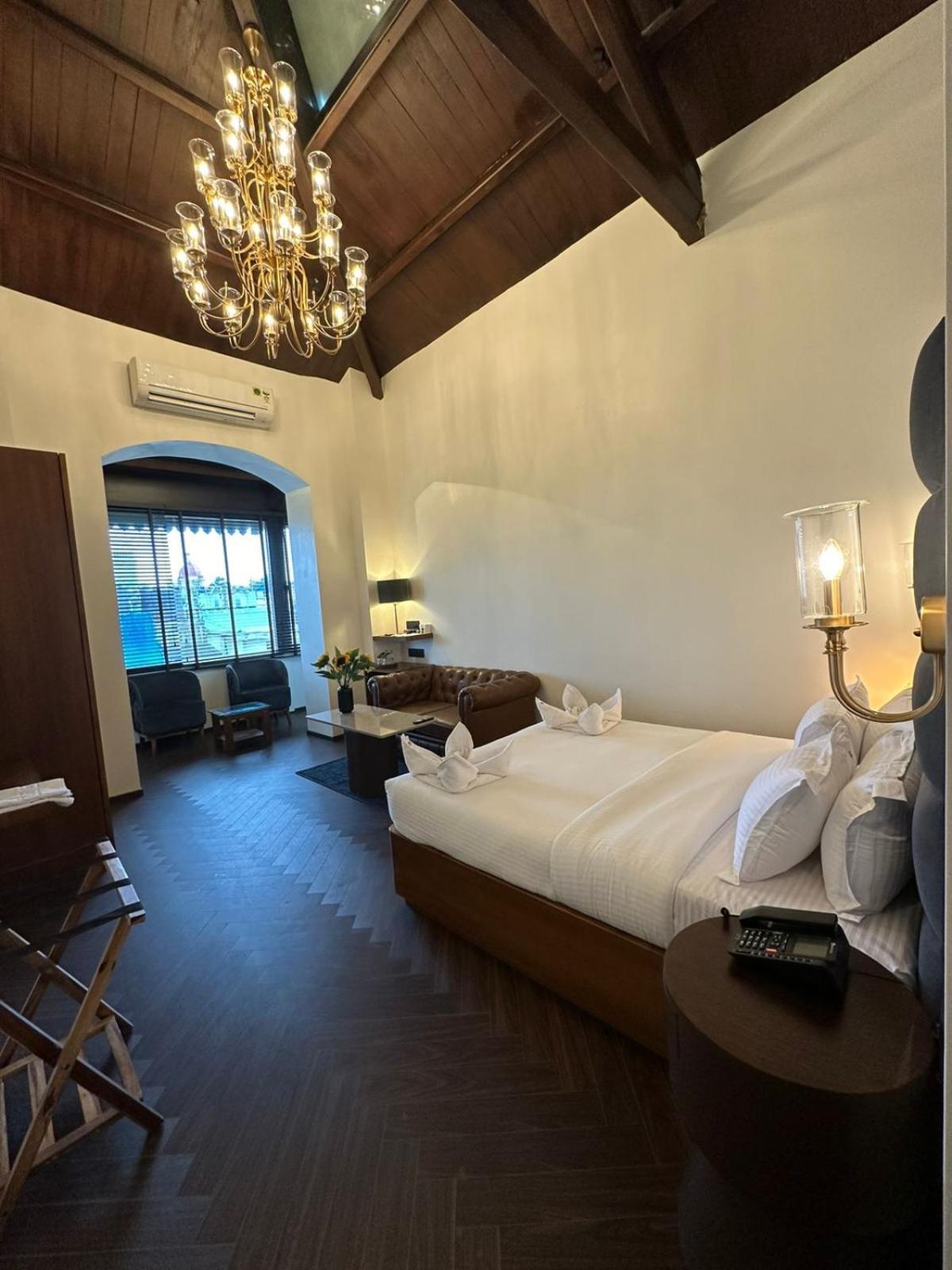 Gulf Hotel Mumbai- The Boutique Hotel Colaba Bombay Exterior foto