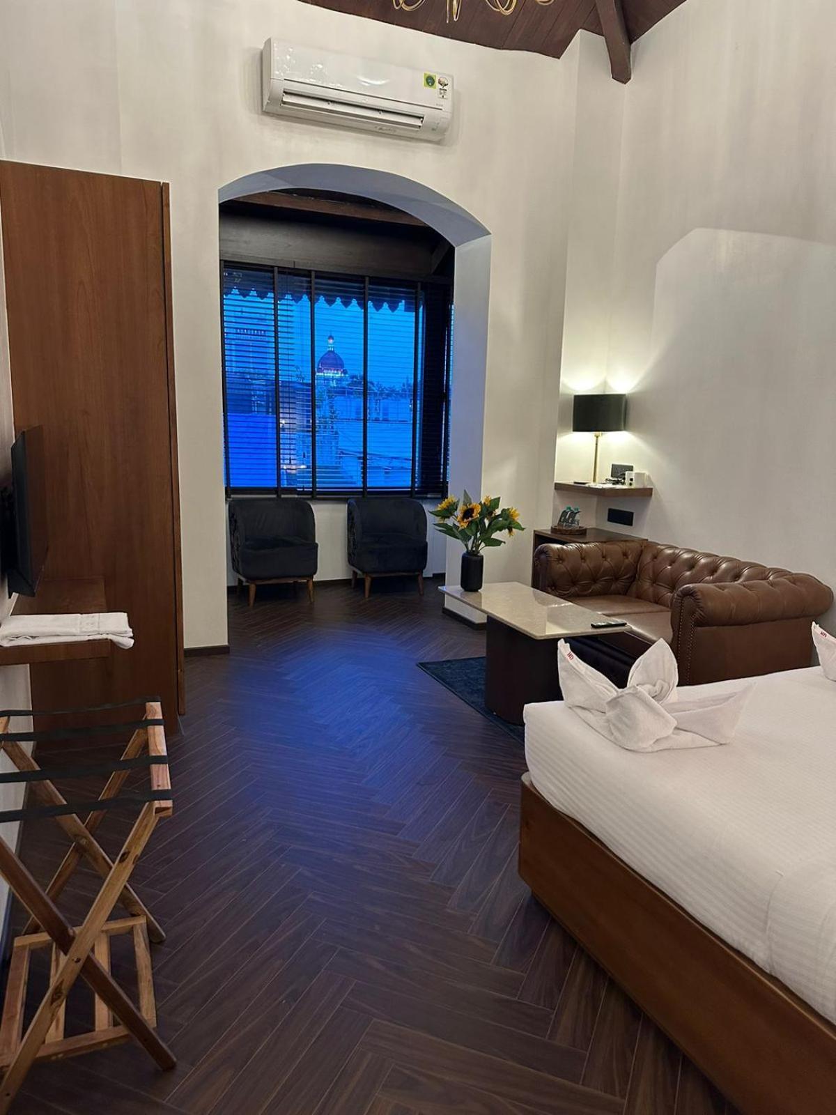 Gulf Hotel Mumbai- The Boutique Hotel Colaba Bombay Exterior foto